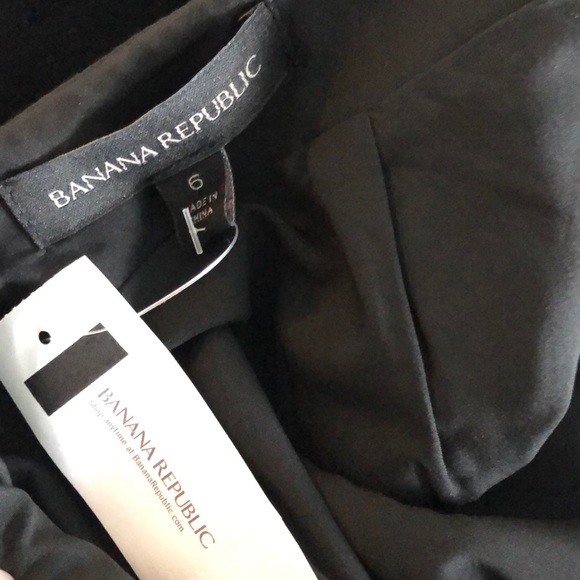 NWT Banana Republic Black Mini Skirt - Sz 6 - Picture 2 of 8